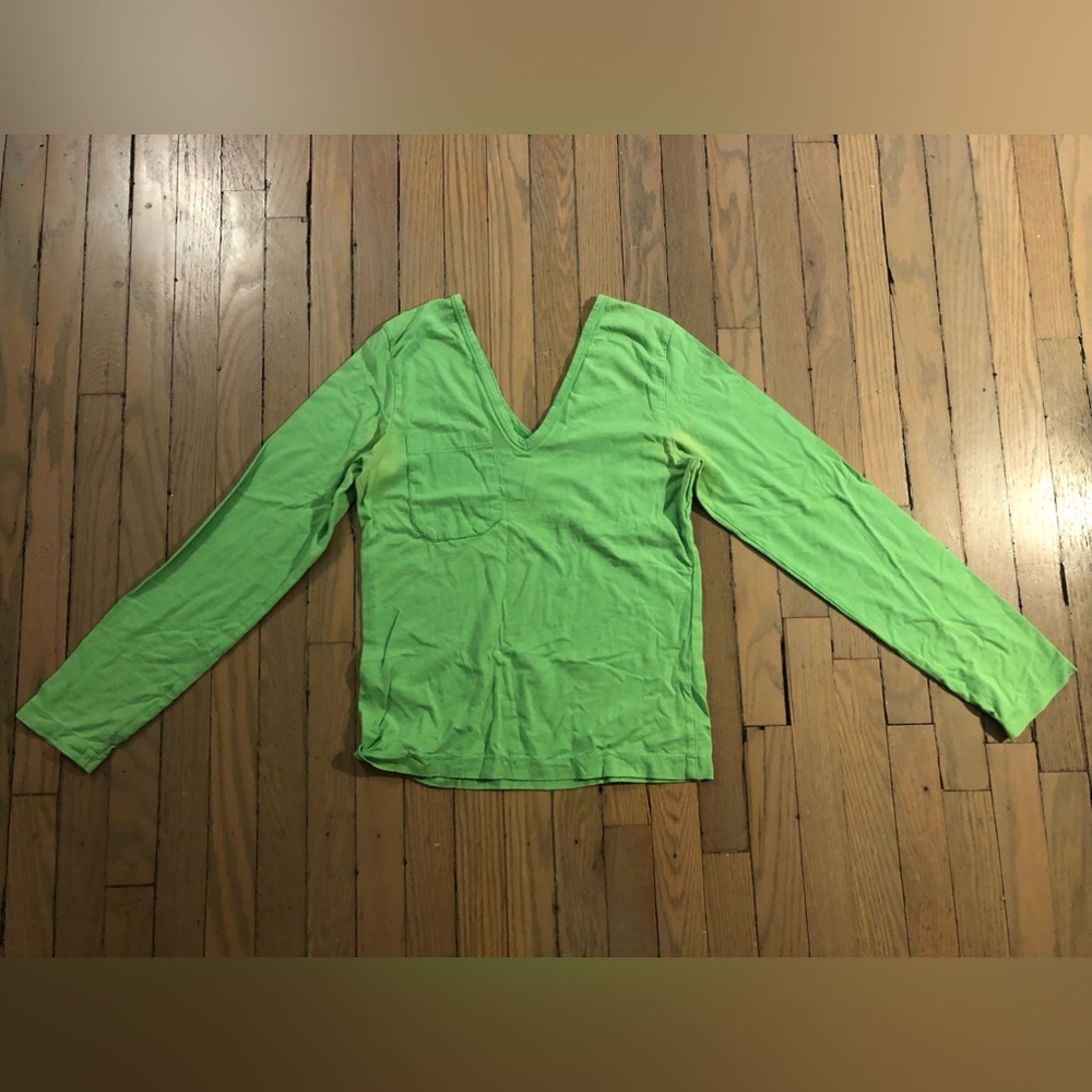 MM6 top, size label is missing- it is an international S.